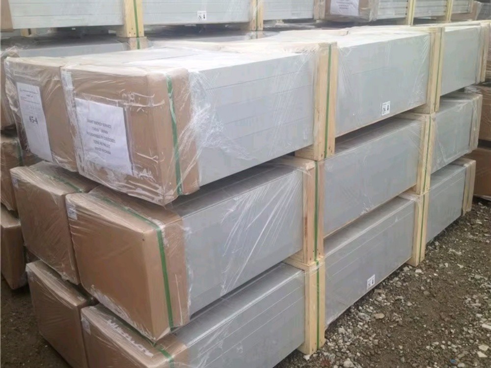 Packaging and shipping of Roof Mounting Systems Packaging and shipping of Roof Mounting Systems